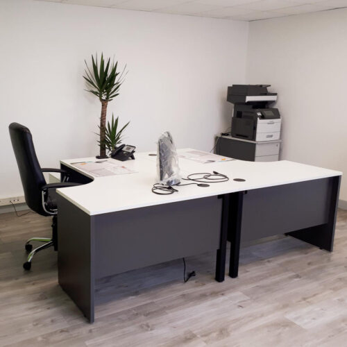 BUREAU D’ANGLE COMPACT PANNEAUX